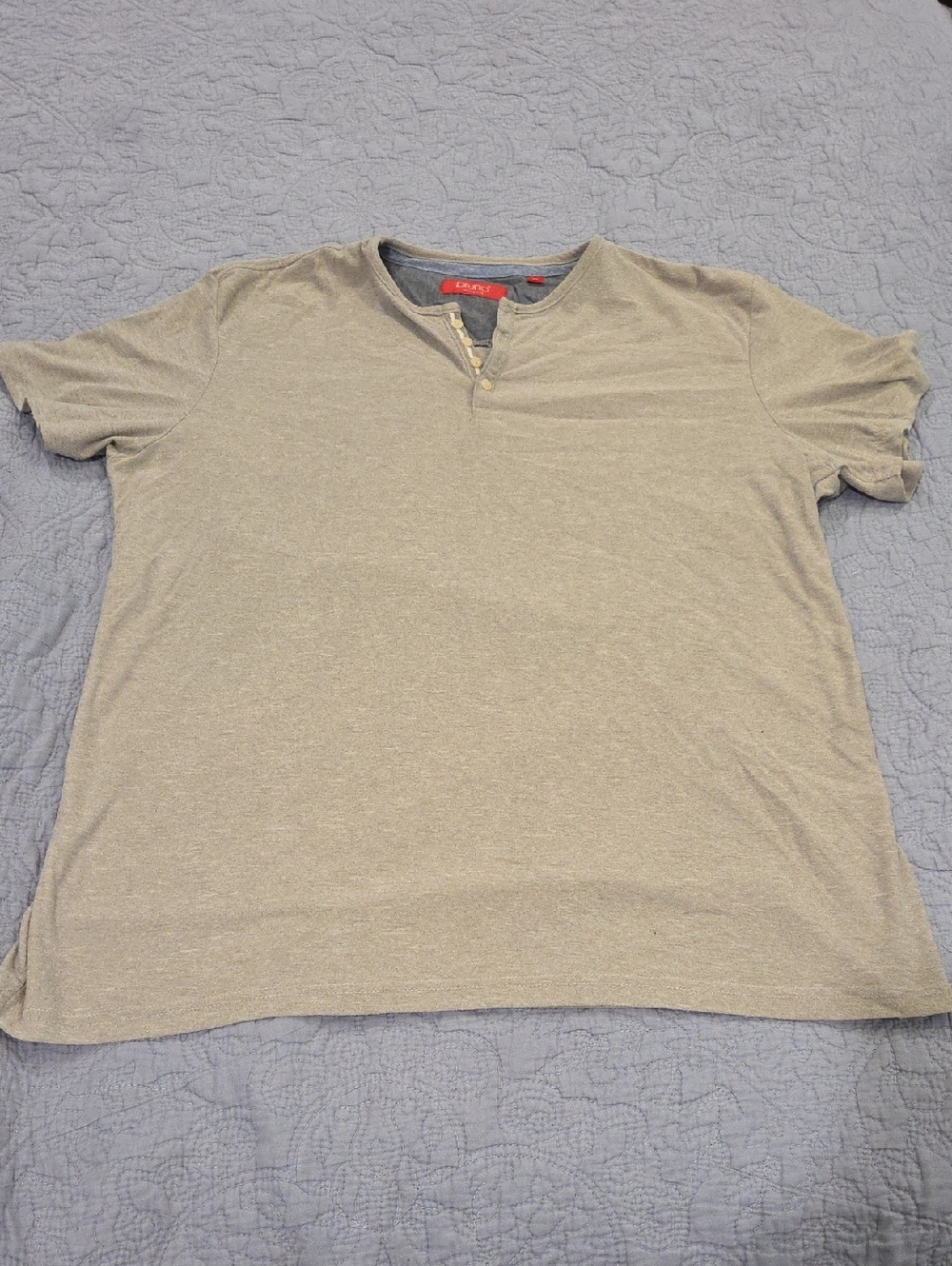 Bruno Milano Classic Men's Short-Sleeve Henley in Light Grey Size XL!